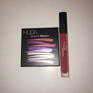 Brand new Huda eyeshadow palette & matte lip